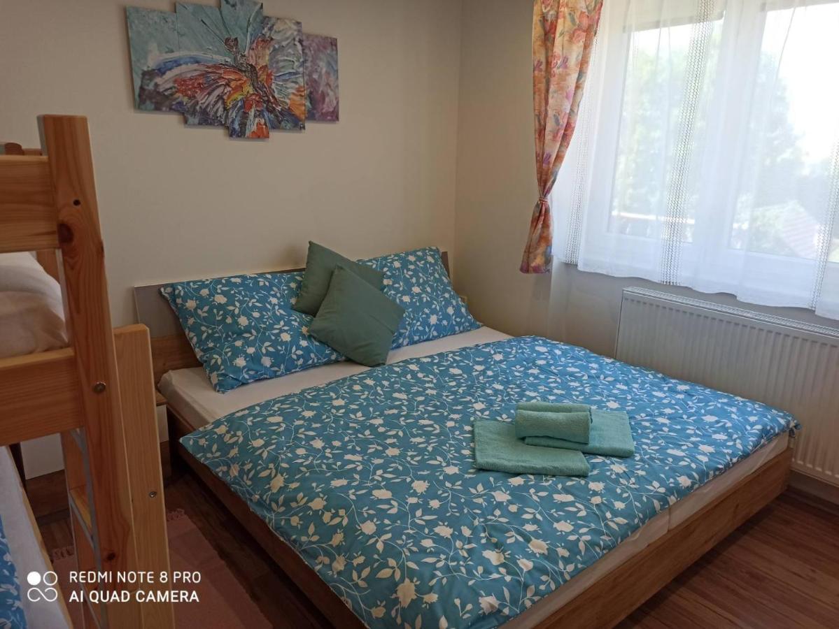 Apartman U Vrbu แชร์นาฟ โปชูมาวี ภายนอก รูปภาพ